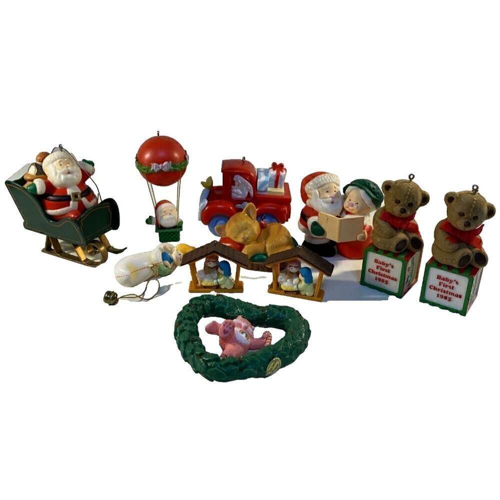 Vintage 1985 American Greetings Christmas Ornaments Plastic Read Description